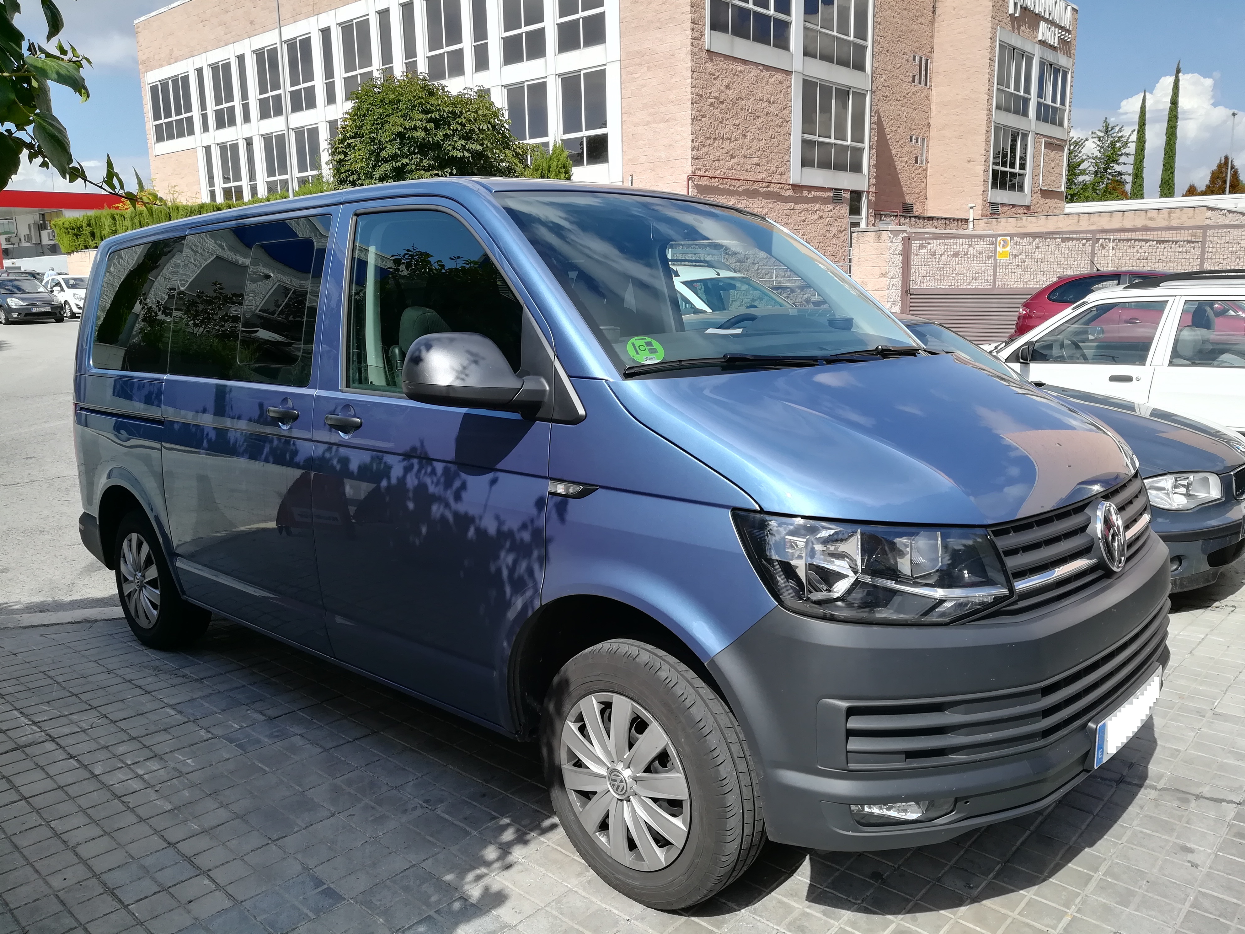 vw-caravelle-2017-tintado-ics-oscuro